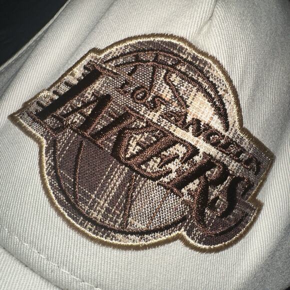 New Era Los Angeles Laker Hat Tan Brown Plaid Underbill 9Forty Adjustable - Picture 12 of 12